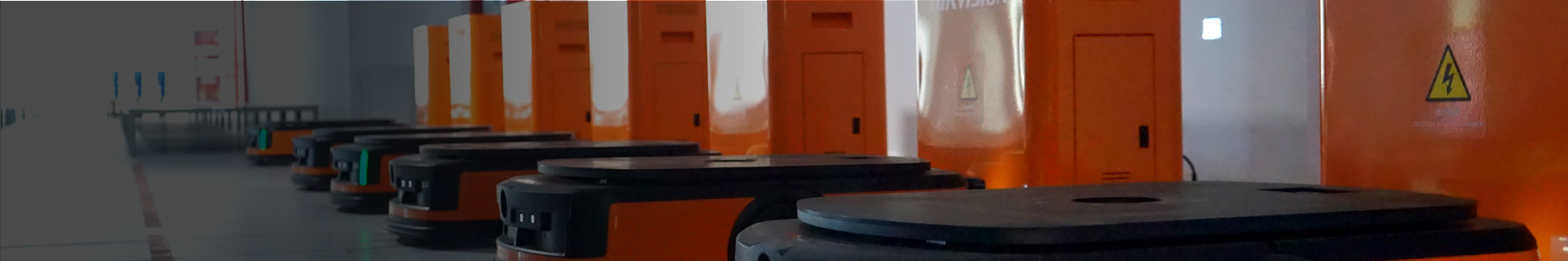 Latent Mobile Robot goods-to-person system