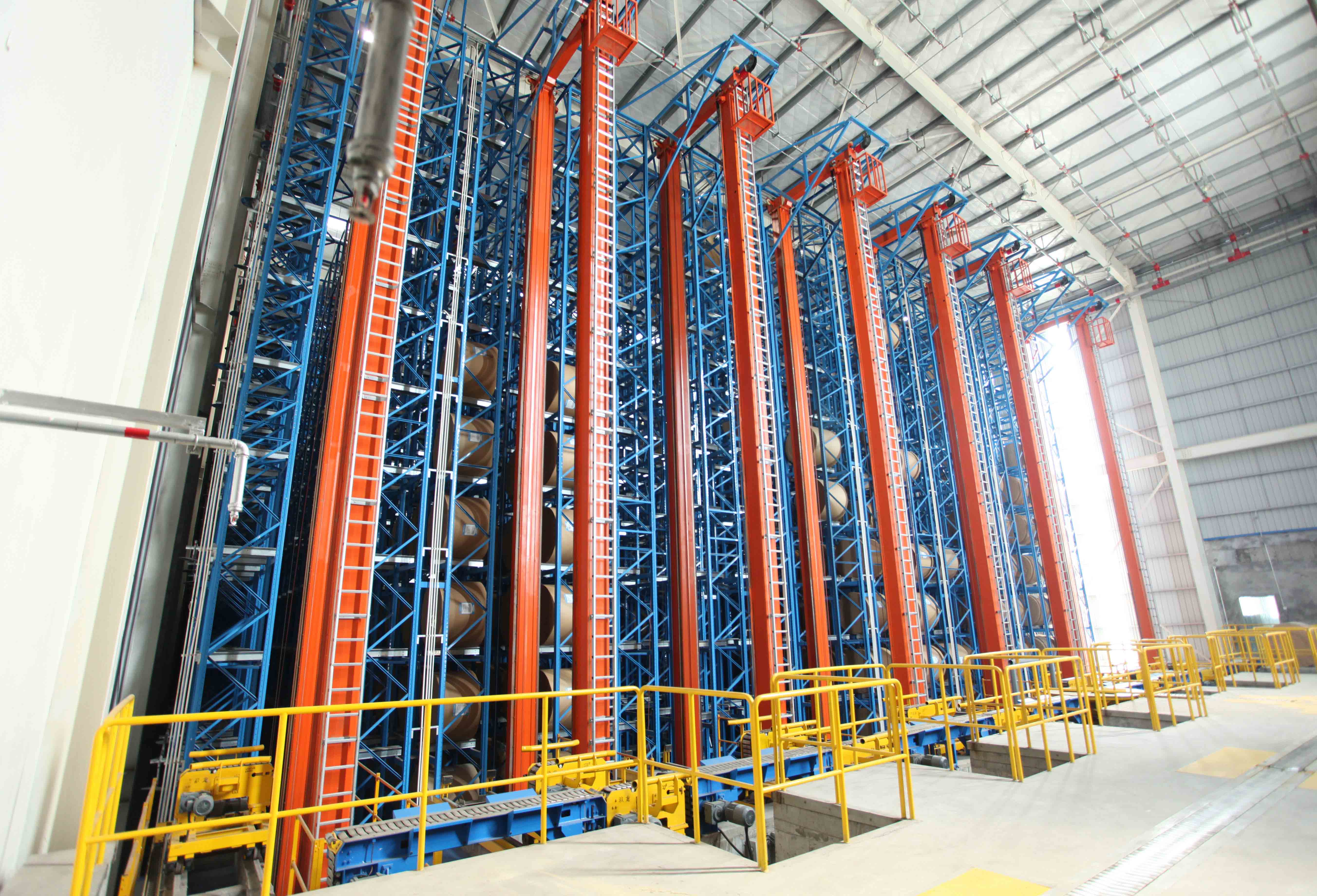 E-commerce warehouse fulfillment
